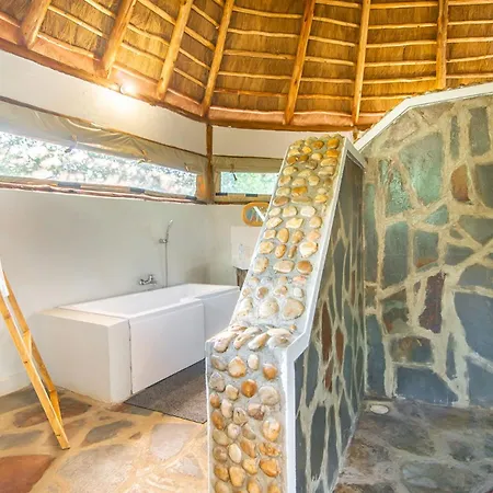 Embogo Safari Lodges Katoke Exterior photo
