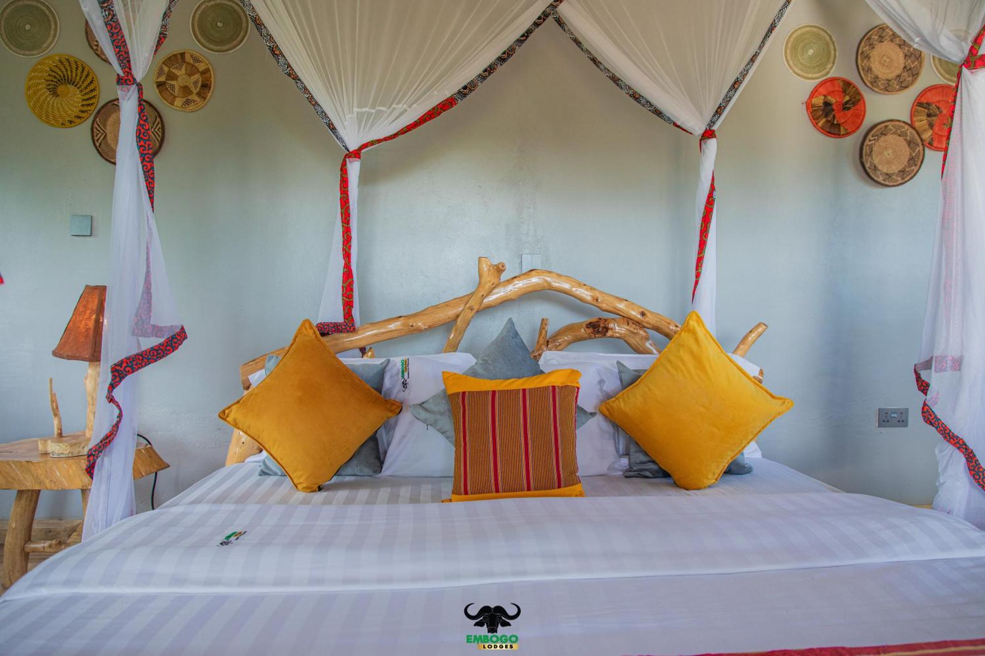 Embogo Safari Lodge *