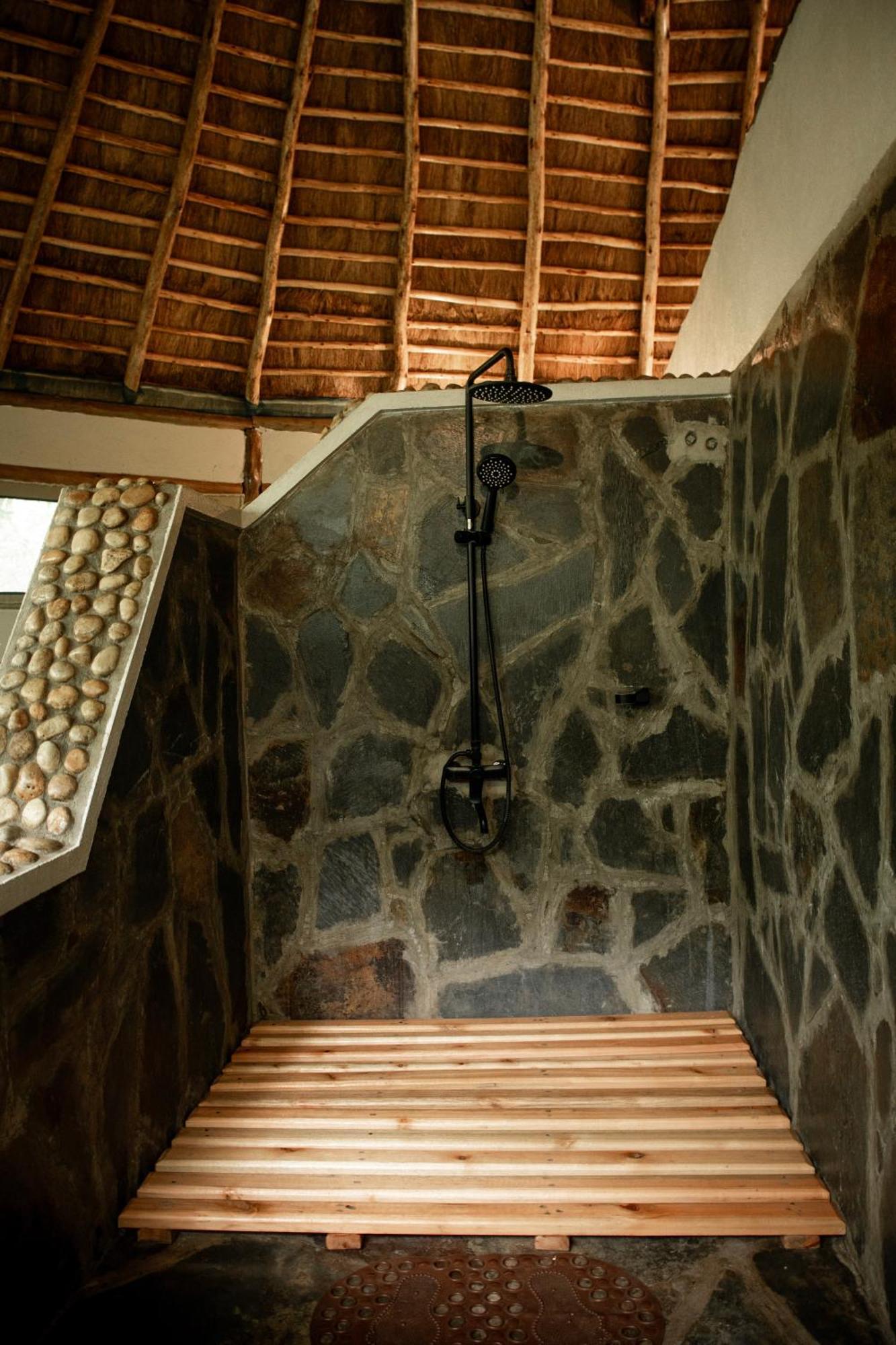 Lodge Embogo Safari Katoke